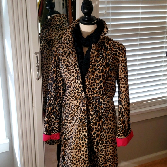 Animal print rain coat - Picture 3 of 11